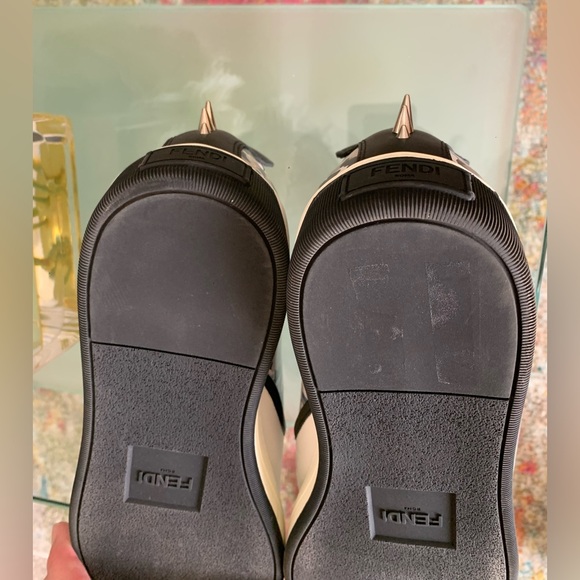 FENDI - Picture 12 of 12